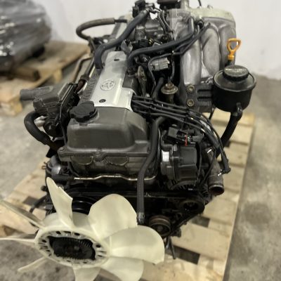 93-94 1FZ-FE 80 Series Land Cruiser Petrol Engine w/ Transmission